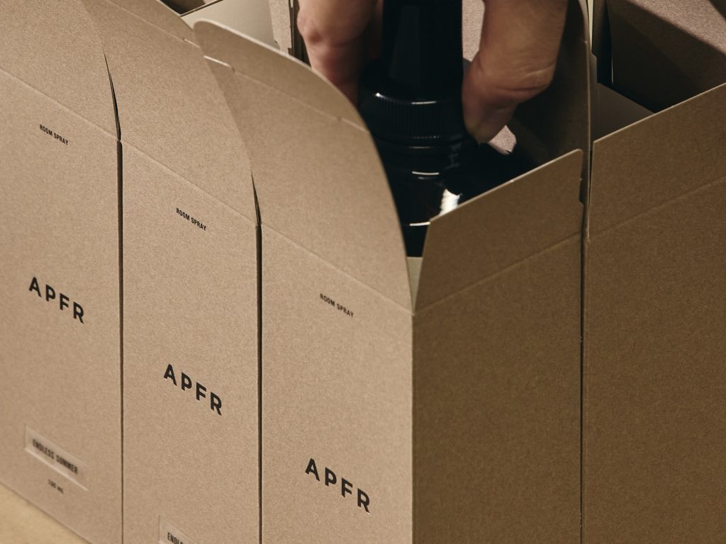 パッケージング